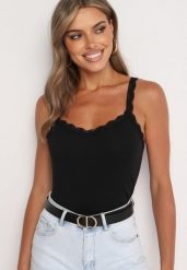 Czarny Top Bawełniany Hellamene. Czarne topy Born2be, l, bez wzorów, z bawełny, bez kołnierzyka, bez ramiączek. Za 19.99 zł.