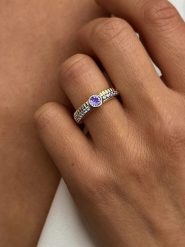 Les Petites Précieuses Pozłacany pierścionek z cyrkoniami i tanzanitem rozmiar: 56. Żółte pierścionki Les Petites Précieuses, z cyrkonią, pozłacane. Za 303.78 zł.