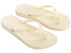 Klapki damskie japonki Ipanema Anat. Brązowe klapki Ipanema, bez wzorów, z materiału, bez obcasa. Za 69.00 zł.