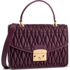 Torebka FURLA - Metropolis Cometa 993937 B BUO5 2Q0 Amaranto f. Fioletowe torby na ramię Furla, bez wzorów, ze skóry, klasyczne, na ramię, bez dodatków. W wyprzedaży za 849.00 zł.