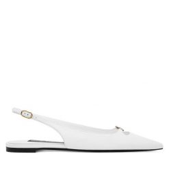 Sandały Dolce&Gabbana. Białe sandały Dolce&Gabbana, bez wzorów, bez obcasa, na płaskiej podeszwie, bez zapięcia. Za 2,999.00 zł.