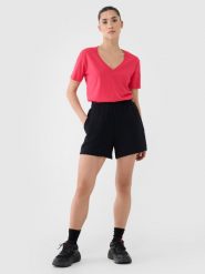 4F Spodenki dresowe z modalem damskie - czarne S. Czarne szorty 4f, bez wzorów, z dresówki, sportowe. W wyprzedaży za 79.99 zł.