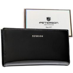 Duży portfel damski ze skóry ekologicznej w czarnym kolorze zamykany suwakiem i zatrzaskiem PTN 004-PU8 Peterson. Czarne portfele Peterson, bez wzorów, ze skóry ekologicznej. Za 79.00 zł.