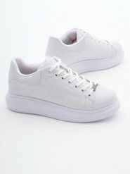 Trendyol Sneakersy w kolorze białym rozmiar: 37. Białe trampki Trendyol, bez wzorów, bez zapięcia. Za 117.99 zł.