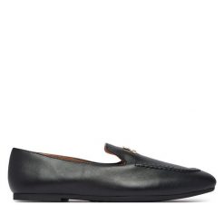 Lordsy LOVE MOSCHINO. Czarne lordsy Love Moschino, bez wzorów, bez obcasa, bez zapięcia. Za 949.99 zł.