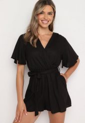 Czarny Bawełniany Kombinezon z Kopertowym Dekoltem i Materiałowym Paskiem w Talii Viklie. Czarne sukienki Born2be, na lato, l, bez wzorów, z bawełny, eleganckie, bez kołnierzyka, bez ramiączek, mini, kopertowe. Za 79.99 zł.