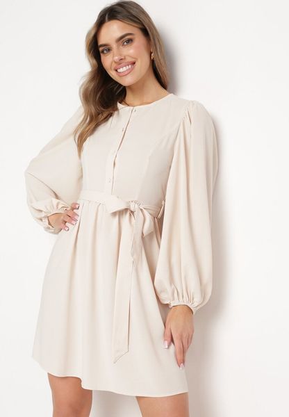 Beżowa Sukienka z Gumką i Wiązaniem w Talii z Bufiastymi Rękawami Noxima. Brązowe sukienki Born2be, m, bez wzorów, bez kołnierzyka, bez ramiączek, mini. Za 99.99 zł.