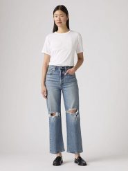 Levi's Dżinsy - Mom fit - w kolorze błękitnym rozmiar: W28/L29. Niebieskie jeansy Levi's®, l, z aplikacjami, z podwyższonym stanem. Za 244.45 zł.