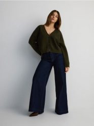 Kardigan z domieszką wełny - ciemnozielony. Zielone kardigany Reserved, l, bez wzorów, z dzianiny. W wyprzedaży za 89.99 zł.