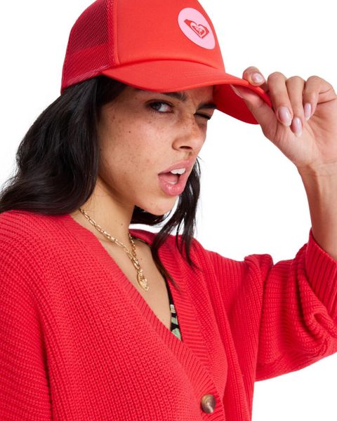 Czapka Trucker dla Kobiety BRIGHTER DAY Czerwony. Czerwone czapki Roxy, bez wzorów, z materiału. Za 83.99 zł.