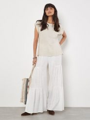 Apricot Bluzka w kolorze beżowym rozmiar: XL. Brązowe bluzki Apricot, xl, bez wzorów, bez kołnierzyka, bez ramiączek. Za 69.99 zł.