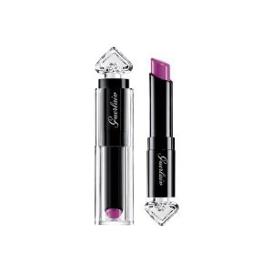 Guerlain La Petite Robe Noire Deliciously Shiny Lip Colour Pomadka 069 Lilac Belt 2,8g. Pomadki Guerlain. Za 74.03 zł.