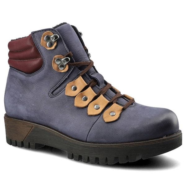 Botki damskie Pollonus, skórzane i solidnej podeszwie, granatowo-bordowe, 5-0958-005. Niebieskie botki Pollonus, na jesień, z aplikacjami, z nubiku, bez obcasa, bez zapięcia. Za 239.00 zł.