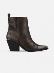 Wrangler Botki "Mae" w kolorze czarnym rozmiar: 39. Czarne botki Wrangler, bez wzorów, bez obcasa, bez zapięcia. Za 224.95 zł.