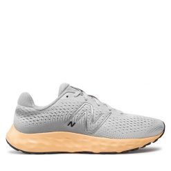 Buty do biegania New Balance. Szare obuwie sportowe New Balance, bez zapięcia, do biegania. Za 219.99 zł.
