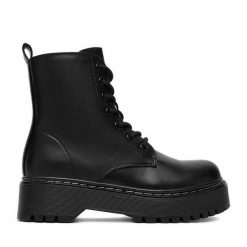 Botki JENNY. Czarne botki Jenny, bez wzorów, bez obcasa, na płaskiej podeszwie, bez zapięcia. Za 179.99 zł.