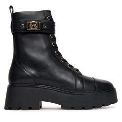 Botki MICHAEL Michael Kors. Czarne botki MICHAEL Michael Kors, bez wzorów, bez obcasa, na płaskiej podeszwie, bez zapięcia. Za 1,109.00 zł.