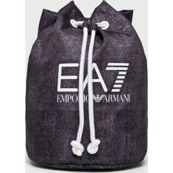 EA7 Emporio Armani - Plecak. Fioletowe plecaki EA7 Emporio Armani, bez wzorów, z materiału. W wyprzedaży za 239.90 zł.