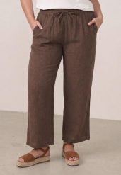 Brązowe Spodnie Casual Szerokie ze Sznurkiem i Gumką w Pasie Caeena. Brązowe spodnie materiałowe Born2be, na co dzień, l, bez wzorów, z jeansu, plus size, długie. Za 79.99 zł.