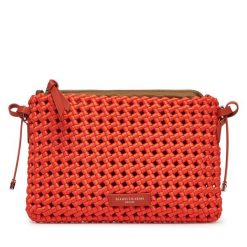 Torebka Gianni Chiarini. Pomarańczowe listonoszki Gianni Chiarini, bez wzorów, bez dodatków. Za 559.99 zł.