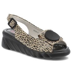 Sandały damskie Artiker, skórzane w panterkę na obcasie z ozdobą i ze sprzączką, brązowe, 56C2186. Brązowe sandały Artiker, z aplikacjami, bez obcasa, na koturnie, bez zapięcia. Za 179.00 zł.