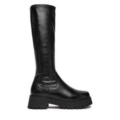 Kozaki DeeZee. Czarne kozaki DeeZee, bez obcasa, na płaskiej podeszwie, bez zapięcia. Za 239.99 zł.