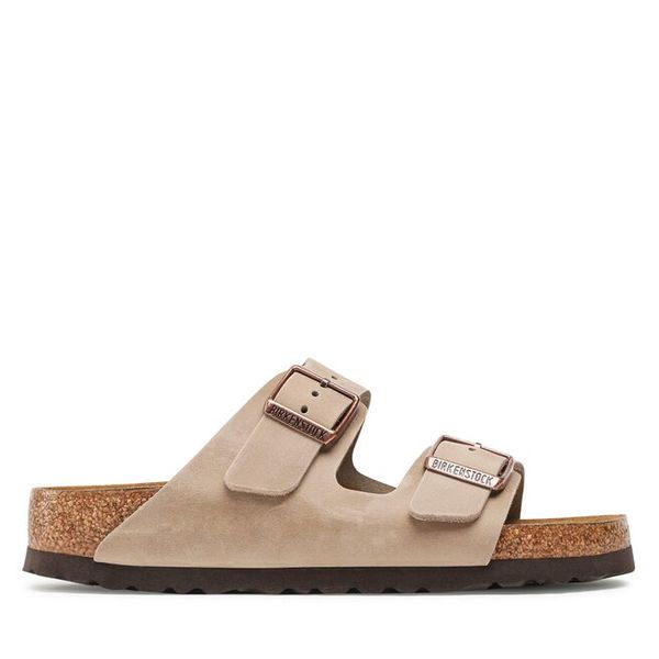 Klapki Birkenstock. Brązowe klapki Birkenstock, bez wzorów, bez obcasa. Za 409.99 zł.