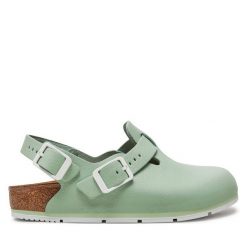 Sandały Birkenstock. Zielone sandały Birkenstock, bez wzorów, bez obcasa, na płaskiej podeszwie, bez zapięcia. Za 619.99 zł.
