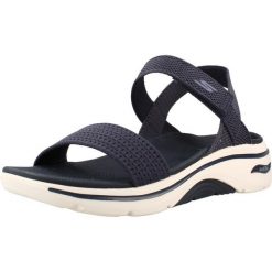 Sandały SKECHERS GO WALK ARCH FIT 2.0 Niebieski. Niebieskie sandały Skechers, bez wzorów, z tkaniny, bez obcasa, bez zapięcia. Za 233.99 zł.