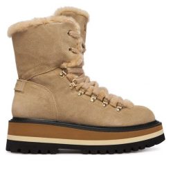 Trzewiki Bogner. Brązowe botki Bogner, bez wzorów, bez obcasa, na płaskiej podeszwie, bez zapięcia. Za 2,299.00 zł.