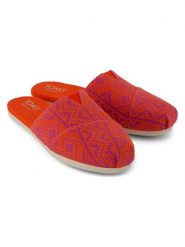 TOMS Klapki w kolorze czerwonym rozmiar: 42,5. Czerwone klapki Toms, bez wzorów, bez obcasa. Za 124.95 zł.