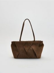 Torebka na ramię - ciemnobrązowy. Brązowe torby na ramię Reserved, bez wzorów, na ramię, bez dodatków. Za 149.99 zł.