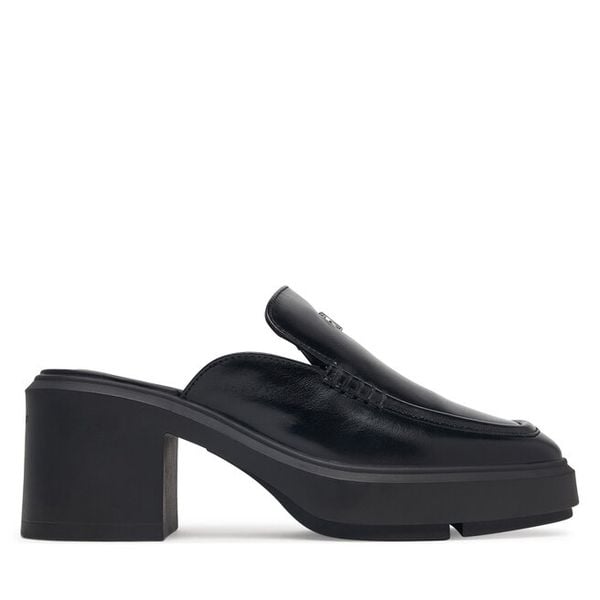 Klapki Calvin Klein. Czarne klapki Calvin Klein, bez wzorów, bez obcasa. Za 584.99 zł.