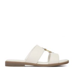 Klapki Lasocki. Białe klapki Lasocki, bez wzorów, bez obcasa. Za 139.99 zł.