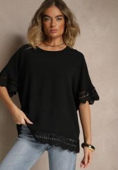 Czarna Bluzka Ozdobiona Ażurowymi Rękawami Vorana. Czarne bluzki Renee, xl, w ażurowe wzory, z jeansu, eleganckie, bez kołnierzyka, bez ramiączek. W wyprzedaży za 52.49 zł.