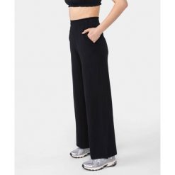 Spodnie wiskozowe Carpatree Cozy Leisure czarne. Czarne spodnie dresowe Carpatree, s, bez wzorów, z dresówki. Za 239.99 zł.