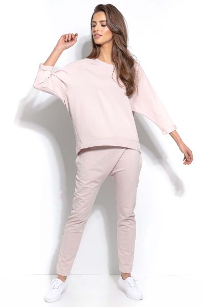 Pudrowe Dresowe Spodnie z Prostymi Nogawkami. Brązowe spodnie dresowe SALE, m, bez wzorów, z bawełny. Za 171.90 zł.