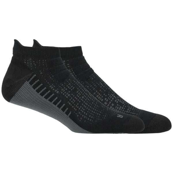 Skarpetki sportowe dla dorosłych Performance Run Ankle Sock. Czarne skarpety Asics, bez wzorów, z elastanu. Za 69.99 zł.