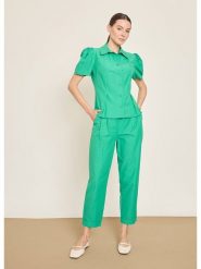 BGN Koszula w kolorze zielonym rozmiar: 40. Zielone koszule BGN, bez wzorów, bez kołnierzyka, bez ramiączek. Za 108.99 zł.