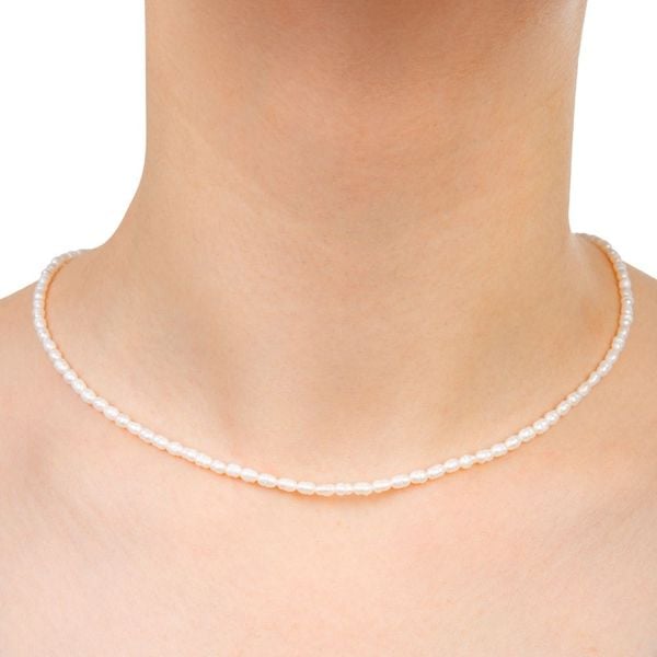 Naszyjnik z białych drobnych pereł kolia chocker. Białe naszyjniki Enaya, z perłą, pozłacane. Za 218.00 zł.