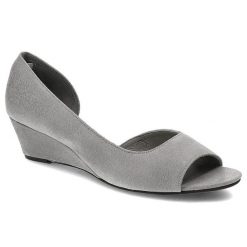 Szare Czółenka Maciejka Damskie Eleganckie Obuwie. Szare czółenka Maciejka, bez wzorów, z nubiku, bez obcasa, na koturnie, bez zapięcia. Za 169.00 zł.