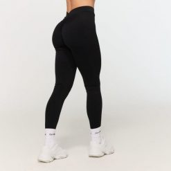 Legginsy damskie fitness z wysokim stanem Fierce V-back. Czarne legginsy GYMBEAM, m, bez wzorów, z elastanu, z podwyższonym stanem, długie. Za 110.90 zł.