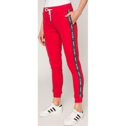 Tommy Hilfiger - Spodnie. Spodnie sportowe TOMMY HILFIGER. Za 299.90 zł.