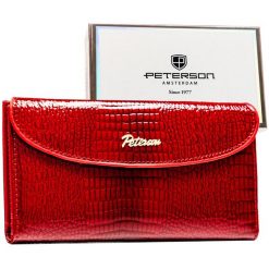 Poziomy portfel damski ze skóry ekologicznej w czerwonym kolorze z tłoczeniem na wzór skóry krokodyla - Peterson. Czerwone portfele Peterson, z aplikacjami, ze skóry ekologicznej. Za 94.99 zł.