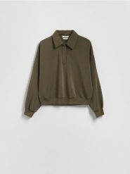 Bluza polo z modalem - oliwkowy. Zielone bluzy Reserved, l, bez wzorów, z dzianiny, bez kaptura. Za 119.99 zł.