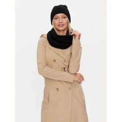 Zestaw Szalik i Czapka Liu Jo. Czarne czapki Liu Jo, bez wzorów. Za 449.99 zł.