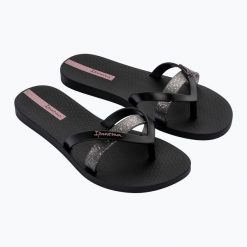 Japonki damskie Ipanema Kirei Chic. Czarne klapki Ipanema, bez wzorów, bez obcasa. Za 79.99 zł.
