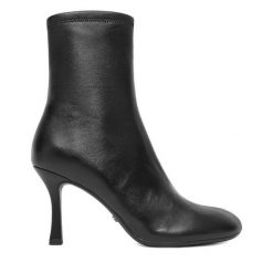 Botki Gino Rossi. Czarne botki Gino Rossi, bez wzorów, bez obcasa, na szpilce, bez zapięcia. Za 479.99 zł.