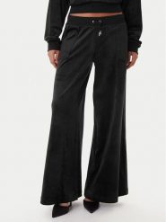 Juicy Couture Spodnie dresowe JCBBJ225803 Czarny Wide Leg. Czarne spodnie dresowe Juicy Couture, xxs, bez wzorów, z bawełny. Za 349.99 zł.