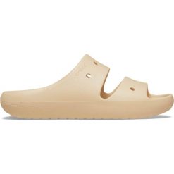Klapki plażowe damskie Crocs Classic Sandal V2. Brązowe klapki Crocs, bez wzorów, bez obcasa. Za 165.95 zł.